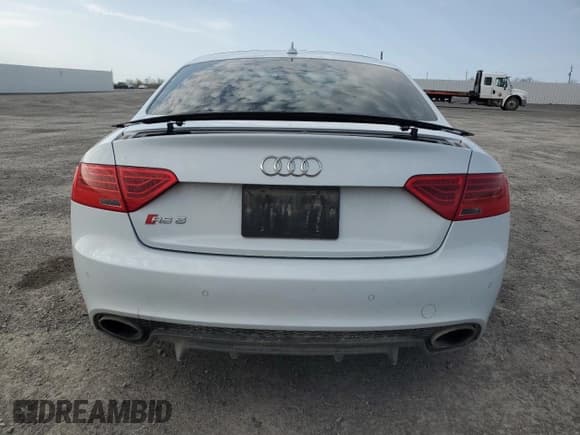 ✅ 2013 Audi RS 5 • VIN: WUAC6BFR8DA901391 • Лот: 55199875. Опубликован ранее на Copart с пробегом 162 880 миль. Бесплатный доступ к архиву аукционных продаж из США и подробный отчёт об истории автомобиля на DreamBid. Изображение 6.