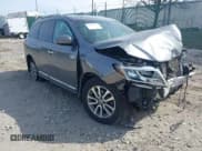 ✅ 2015 Nissan Pathfinder SV • VIN: 5N1AR2MM1FC677029 • Lot: 41791507. Wystawiony na IAAI z przebiegiem Nie podano. Bezpłatny archiwum sprzedaży aukcyjnych z USA i szczegółowy raport historii pojazdu na DreamBid. Zdjęcie 1.