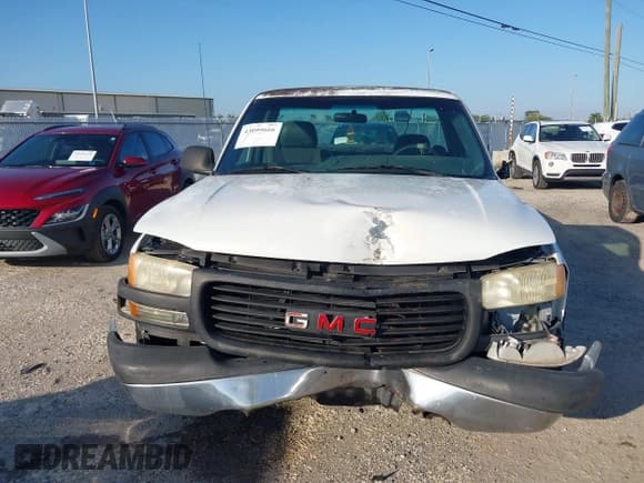 ✅ 2002 GMC Sierra 1500 • VIN: 1GTEC14V12Z900817 • Лот: 43099666. Опубликован ранее на IAAI с пробегом 177 506 миль. Бесплатный доступ к архиву аукционных продаж из США и подробный отчёт об истории автомобиля на DreamBid. Изображение 12.