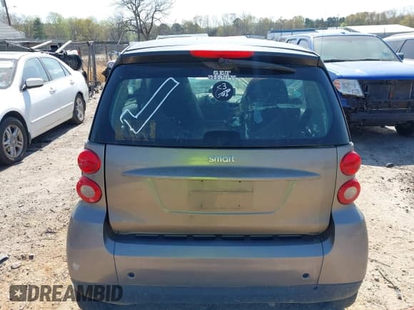 ✅ 2009 Smart fortwo Pure • VIN: WMEEJ31X99K302227 • Lot: 41900573. Listed on IAAI with 30,730 mi. Free auction sales archive from the USA and detailed vehicle history report at DreamBid. Image 14.