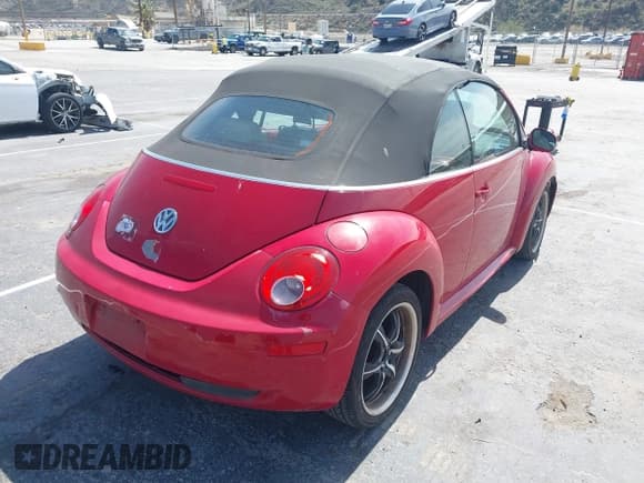 ✅ 2006 Volkswagen Beetle • VIN: 3VWPF31Y96M309732 • Lot: 41760586. Listed on IAAI with 116,399 mi. Free auction sales archive from the USA and detailed vehicle history report at DreamBid. Image 4.