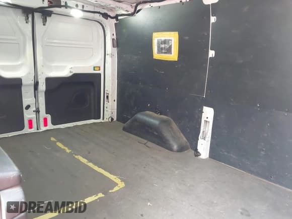 ✅ 2017 Ford Transit • VIN: 1FTYR1ZM8HKB53620 • Lot: 42345715. Wystawiony na IAAI z przebiegiem 223 303 mil. Bezpłatny archiwum sprzedaży aukcyjnych z USA i szczegółowy raport historii pojazdu na DreamBid. Zdjęcie 8.