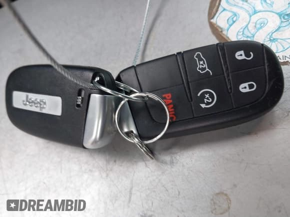 ✅ 2021 Jeep Grand Cherokee Limited • VIN: 1C4RJFBG6MC672988 • Lot: 41353583. Wystawiony na IAAI z przebiegiem 34 370 mil. Bezpłatny archiwum sprzedaży aukcyjnych z USA i szczegółowy raport historii pojazdu na DreamBid. Zdjęcie 11.