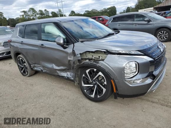 ✅ 2024 Mitsubishi Outlander SE • VIN: JA4J3VA87RZ018141 • Лот: 90581125. Опубликован ранее на Copart с пробегом 30 995 миль. Бесплатный доступ к архиву аукционных продаж из США и подробный отчёт об истории автомобиля на DreamBid. Изображение 4.