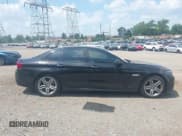 ✅ 2013 BMW 5 Series 550i xDrive • VIN: WBAFU9C5XDDY70344 • Lot: 42856928. Wystawiony na IAAI z przebiegiem 118 193 mil. Bezpłatny archiwum sprzedaży aukcyjnych z USA i szczegółowy raport historii pojazdu na DreamBid. Zdjęcie 14.