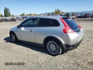 ✅ 2009 Volvo C30 • VIN: YV1MK672X92147430 • Lot: 86161255. Wystawiony na Copart z przebiegiem 166 281 mil. Bezpłatny archiwum sprzedaży aukcyjnych z USA i szczegółowy raport historii pojazdu na DreamBid. Zdjęcie 2.
