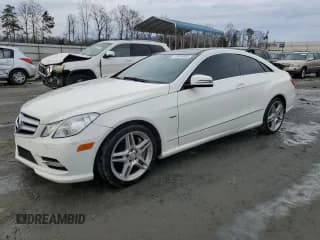 ✅ 2012 Mercedes-Benz E 550 • VIN: WDDKJ7DB3CF158043 • Лот: 43526855. Опубликован ранее на Copart с пробегом 68 035 миль. Бесплатный доступ к архиву аукционных продаж из США и подробный отчёт об истории автомобиля на DreamBid. Изображение 1.