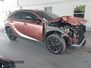 ✅ 2024 Lexus RX 350 • VIN: 2T2BAMCA8RC056347 • Lot: 43205385. Wystawiony na IAAI z przebiegiem 9 023 mil. Bezpłatny archiwum sprzedaży aukcyjnych z USA i szczegółowy raport historii pojazdu na DreamBid. Zdjęcie 1.