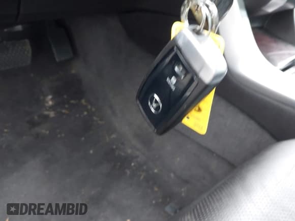 ✅ 2015 Acura TLX Technology • VIN: 19UUB3F58FA001286 • Lot: 42216338. Listed on IAAI with 94,208 mi. Free auction sales archive from the USA and detailed vehicle history report at DreamBid. Image 11.