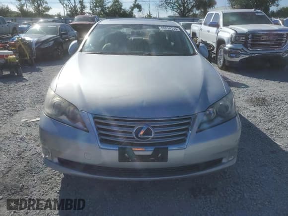✅ 2012 Lexus ES 330 • VIN: JTHBK1EG3C2500675 • Lot: 89934715. Wystawiony na Copart z przebiegiem Nie podano. Bezpłatny archiwum sprzedaży aukcyjnych z USA i szczegółowy raport historii pojazdu na DreamBid. Zdjęcie 5.