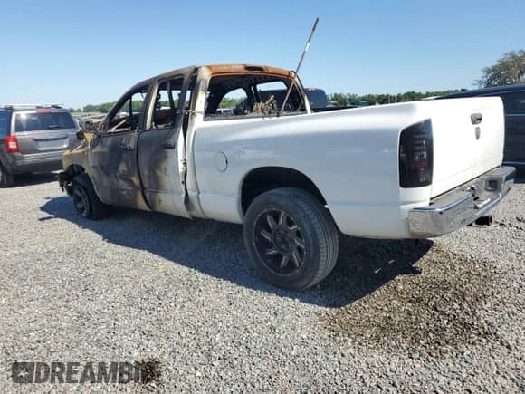 2005 Dodge 1500 SLT с VIN 1D7HA18N45S156646, выставлен на аукционе Copart как лот 50523655 с пробегом Не указан миль и На запчасти • Non repairable. История ставок и продаж доступна на DreamBid. Изображение 2.