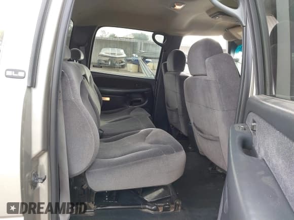 ✅ 2002 GMC Sierra 2500HD SLE • VIN: 1GTHC23G82F137203 • Lot: 43575426. Wystawiony na IAAI z przebiegiem 145 772 mil. Bezpłatny archiwum sprzedaży aukcyjnych z USA i szczegółowy raport historii pojazdu na DreamBid. Zdjęcie 8.