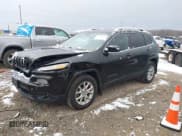 ✅ 2015 Jeep Cherokee Latitude • VIN: 1C4PJMCS3FW668154 • Lot: 43716947. Wystawiony na IAAI z przebiegiem 330 972 mil. Bezpłatny archiwum sprzedaży aukcyjnych z USA i szczegółowy raport historii pojazdu na DreamBid. Zdjęcie 17.