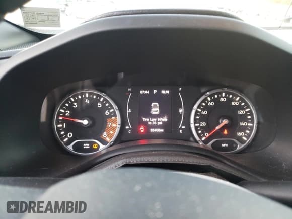 ✅ 2021 Jeep Renegade Jeepster • VIN: ZACNJDAB0MPM15665 • Лот: 86696415. Опубликован ранее на Copart с пробегом 33 400 миль. Бесплатный доступ к архиву аукционных продаж из США и подробный отчёт об истории автомобиля на DreamBid. Изображение 9.