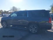 ✅ 2018 Chevrolet Suburban Premier • VIN: 1GNSKJKC9JR298536 • Лот: 43577245. Опубликован ранее на IAAI с пробегом 138 244 миль. Бесплатный доступ к архиву аукционных продаж из США и подробный отчёт об истории автомобиля на DreamBid. Изображение 14.