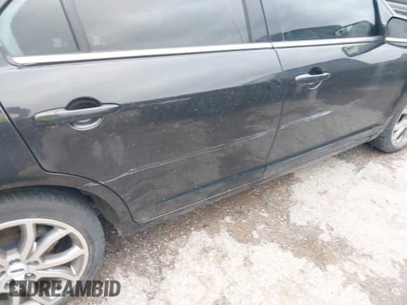 ✅ 2012 Ford Fusion SEL • VIN: 3FAHP0JG3CR354728 • Lot: 43066560. Wystawiony na IAAI z przebiegiem 105 473 mil. Bezpłatny archiwum sprzedaży aukcyjnych z USA i szczegółowy raport historii pojazdu na DreamBid. Zdjęcie 6.