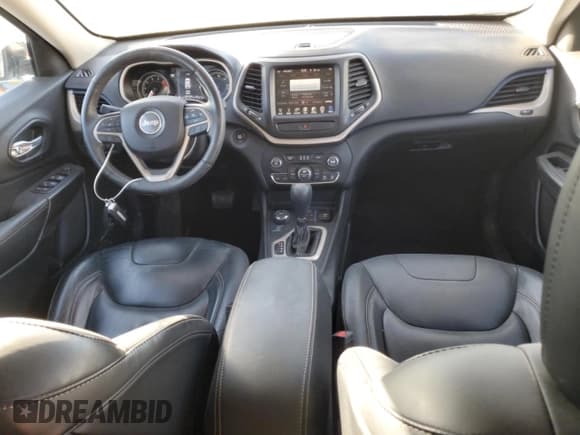 ✅ 2016 Jeep Cherokee Limited • VIN: 1C4PJMDS0GW373206 • Lot: 92583925. Wystawiony na Copart z przebiegiem 135 282 mil. Bezpłatny archiwum sprzedaży aukcyjnych z USA i szczegółowy raport historii pojazdu na DreamBid. Zdjęcie 8.