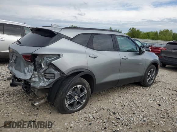 2024 Chevrolet Blazer LT z VIN 3GNKBJR42RS170162, wystawiony jako Copart lot #57754705 z przebiegiem 13 644 mil mil oraz Czysty tytuł • Clean title. Historia ofert i sprzedaży dostępna na DreamBid. Obrazek 3.