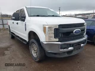 ✅ 2019 Ford F-250 Lariat • VIN: 1FT7W2B66KEC99865 • Lot: 43736127. Listed on IAAI with 200,420 mi. Free auction sales archive from the USA and detailed vehicle history report at DreamBid. Image 1.