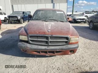 ✅ 2000 Dodge Dakota • VIN: 1B7GL22X9YS764702 • Lot: 83312094. Wystawiony na Copart z przebiegiem 235 503 mil. Bezpłatny archiwum sprzedaży aukcyjnych z USA i szczegółowy raport historii pojazdu na DreamBid. Zdjęcie 5.