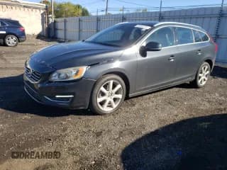 ✅ 2016 Volvo V60 T5 Drive-E Premier • VIN: YV140MEK1G1304536 • Лот: 85905385. Опубликован ранее на Copart с пробегом 116 583 миль. Бесплатный доступ к архиву аукционных продаж из США и подробный отчёт об истории автомобиля на DreamBid. Изображение 1.