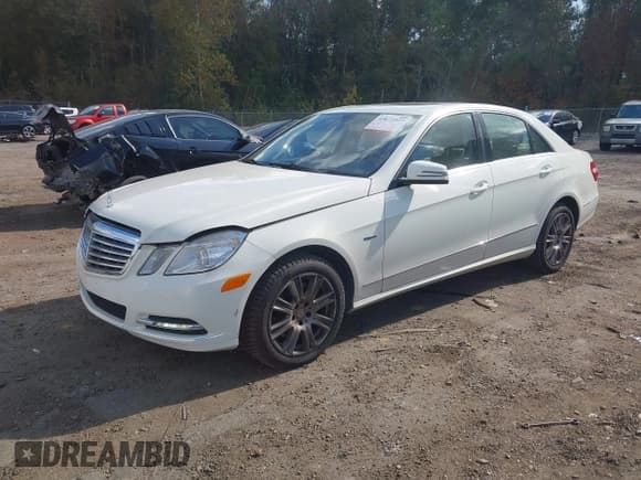 ✅ 2012 Mercedes-Benz E 350 Sport • VIN: WDDHF8JB5CA531019 • Лот: 43672527. Опубликован ранее на IAAI с пробегом 341 407 миль. Бесплатный доступ к архиву аукционных продаж из США и подробный отчёт об истории автомобиля на DreamBid. Изображение 2.