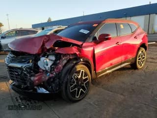 ✅ 2025 Chevrolet Blazer RS • VIN: 3GNKBERS0SS140928 • Лот: 81860145. Опубликован ранее на Copart с пробегом 6 396 миль. Бесплатный доступ к архиву аукционных продаж из США и подробный отчёт об истории автомобиля на DreamBid. Изображение 1.