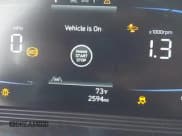 ✅ 2024 Hyundai Venue Limited • VIN: KMHRC8A33RU339049 • Lot: 43293529. Wystawiony na IAAI z przebiegiem 2 594 mil. Bezpłatny archiwum sprzedaży aukcyjnych z USA i szczegółowy raport historii pojazdu na DreamBid. Zdjęcie 15.