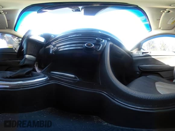 ✅ 2019 Kia Optima EX • VIN: 5XXGU4L12KG301837 • Lot: 43406492. Wystawiony na IAAI z przebiegiem 84 374 mil. Bezpłatny archiwum sprzedaży aukcyjnych z USA i szczegółowy raport historii pojazdu na DreamBid. Zdjęcie 18.