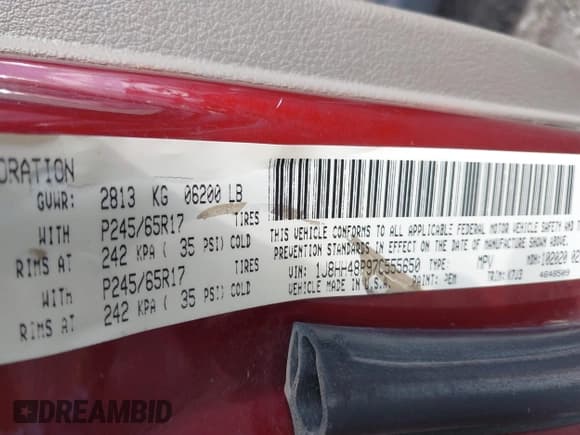 ✅ 2007 Jeep Commander Sport • VIN: 1J8HH48P97C555650 • Lot: 43522243. Wystawiony na IAAI z przebiegiem 261 316 mil. Bezpłatny archiwum sprzedaży aukcyjnych z USA i szczegółowy raport historii pojazdu na DreamBid. Zdjęcie 17.