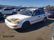 ✅ 1994 Toyota Corolla Deluxe • VIN: 2T1AE09B7RC079986 • Лот: 75797184. Опубликован ранее на Copart с пробегом 207 178 миль. Бесплатный доступ к архиву аукционных продаж из США и подробный отчёт об истории автомобиля на DreamBid. Изображение 1.