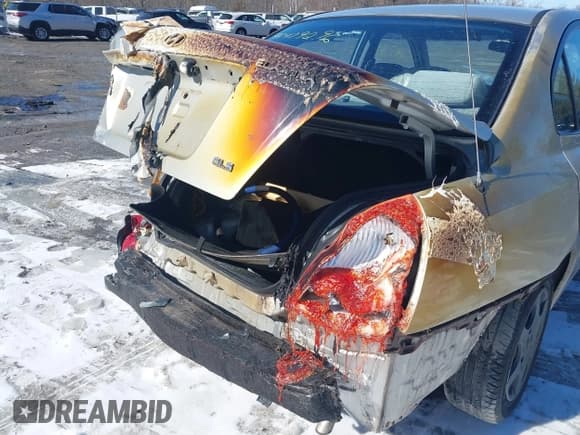 ✅ 2003 Hyundai Elantra GLS • VIN: KMHDN45D73U574612 • Lot: 41479296. Wystawiony na IAAI z przebiegiem 101 472 mil. Bezpłatny archiwum sprzedaży aukcyjnych z USA i szczegółowy raport historii pojazdu na DreamBid. Zdjęcie 6.