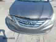 2011 Hyundai Sonata Limited z VIN 5NPEC4AC2BH028837, wystawiony jako IAAI lot #43265965 z przebiegiem 104 452 mil mil oraz . Historia ofert i sprzedaży dostępna na DreamBid. Obrazek 6.