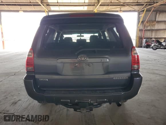 ✅ 2006 Toyota 4Runner SR5 Sport • VIN: JTEBT14R568035086 • Лот: 92458305. Опубликован ранее на Copart с пробегом 88 383 миль. Бесплатный доступ к архиву аукционных продаж из США и подробный отчёт об истории автомобиля на DreamBid. Изображение 6.