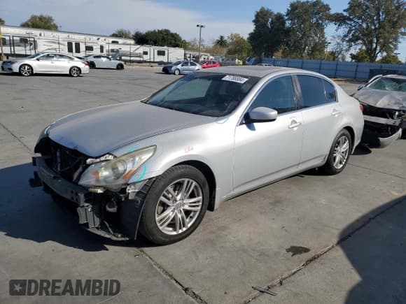 ✅ 2011 Infiniti G25 Journey • VIN: JN1DV6APXBM831070 • Лот: 71788884. Опубликован ранее на Copart с пробегом 163 502 миль. Бесплатный доступ к архиву аукционных продаж из США и подробный отчёт об истории автомобиля на DreamBid. Изображение 1.