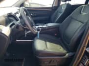 ✅ 2022 Hyundai Tucson Limited • VIN: 5NMJECAE2NH024597 • Lot: 68751004. Wystawiony na Copart z przebiegiem 31 539 mil. Bezpłatny archiwum sprzedaży aukcyjnych z USA i szczegółowy raport historii pojazdu na DreamBid. Zdjęcie 7.