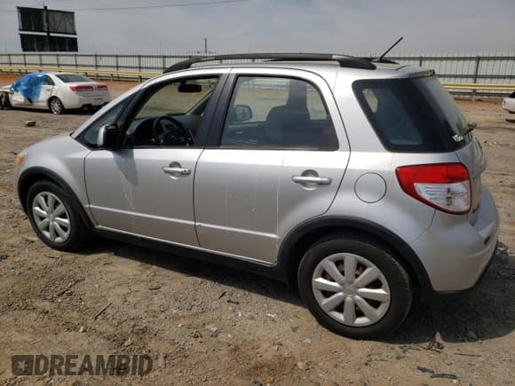 ✅ 2010 Suzuki SX4 • VIN: JS2YB5A30A6302105 • Lot: 54560335. Wystawiony na Copart z przebiegiem 173 220 mil. Bezpłatny archiwum sprzedaży aukcyjnych z USA i szczegółowy raport historii pojazdu na DreamBid. Zdjęcie 2.