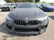 ✅ 2020 BMW M8 Competition • VIN: WBSAE0C04LCD57648 • Lot: 69025035. Wystawiony na Copart z przebiegiem 45 991 mil. Bezpłatny archiwum sprzedaży aukcyjnych z USA i szczegółowy raport historii pojazdu na DreamBid. Zdjęcie 5.