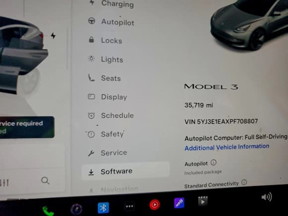 ✅ 2023 Tesla Model 3 • VIN: 5YJ3E1EAXPF708807 • Lot: 94337885. Wystawiony na Copart z przebiegiem 35 719 mil. Bezpłatny archiwum sprzedaży aukcyjnych z USA i szczegółowy raport historii pojazdu na DreamBid. Zdjęcie 9.