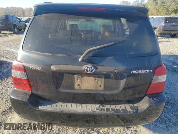 ✅ 2005 Toyota Highlander • VIN: JTEGD21A050113407 • Lot: 86635095. Listed on Copart with 268,816 mi. Free auction sales archive from the USA and detailed vehicle history report at DreamBid. Image 6.