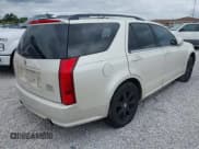 ✅ 2006 Cadillac SRX • VIN: 1GYEE637460169346 • Lot: 43083831. Listed on IAAI with 135,820 mi. Free auction sales archive from the USA and detailed vehicle history report at DreamBid. Image 4.