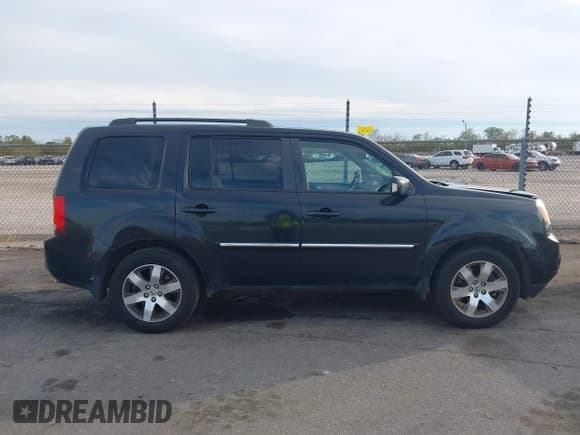 ✅ 2012 Honda Pilot Touring • VIN: 5FNYF3H94CB035345 • Lot: 43818077. Wystawiony na IAAI z przebiegiem 165 510 mil. Bezpłatny archiwum sprzedaży aukcyjnych z USA i szczegółowy raport historii pojazdu na DreamBid. Zdjęcie 13.