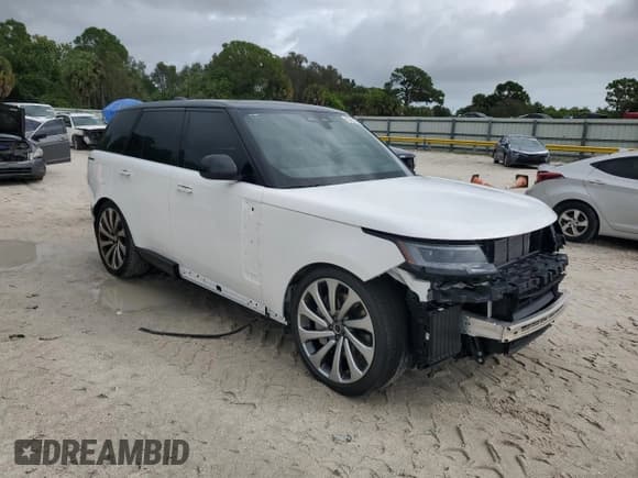 ✅ 2025 Land Rover Range Rover SE • VIN: SALKP9E91SA267637 • Лот: 85765345. Опубликован ранее на Copart с пробегом 9 665 миль. Бесплатный доступ к архиву аукционных продаж из США и подробный отчёт об истории автомобиля на DreamBid. Изображение 4.