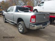 ✅ 2019 Ram 2500 Big Horn • VIN: 3C6UR5DJXKG566485 • Lot: 43592430. Wystawiony na IAAI z przebiegiem 229 690 mil. Bezpłatny archiwum sprzedaży aukcyjnych z USA i szczegółowy raport historii pojazdu na DreamBid. Zdjęcie 3.