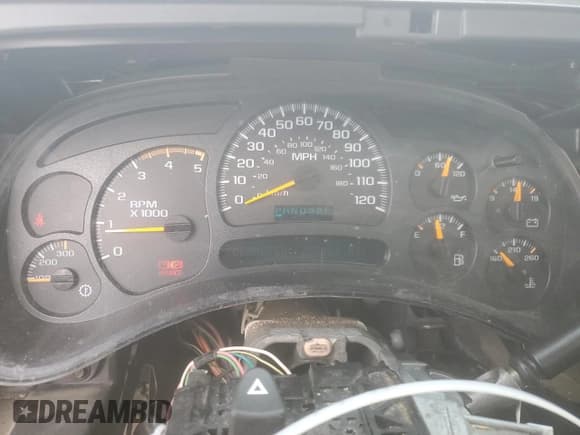 ✅ 2005 Chevrolet Silverado 2500HD LS • VIN: 1GCHK23215F913487 • Lot: 57225445. Wystawiony na Copart z przebiegiem 280 120 mil. Bezpłatny archiwum sprzedaży aukcyjnych z USA i szczegółowy raport historii pojazdu na DreamBid. Zdjęcie 9.