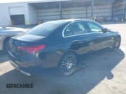 ✅ 2022 Mercedes-Benz C 300 • VIN: W1KAF4HB8NR053120 • Lot: 39848807. Wystawiony na IAAI z przebiegiem 26 483 mil. Bezpłatny archiwum sprzedaży aukcyjnych z USA i szczegółowy raport historii pojazdu na DreamBid. Zdjęcie 4.