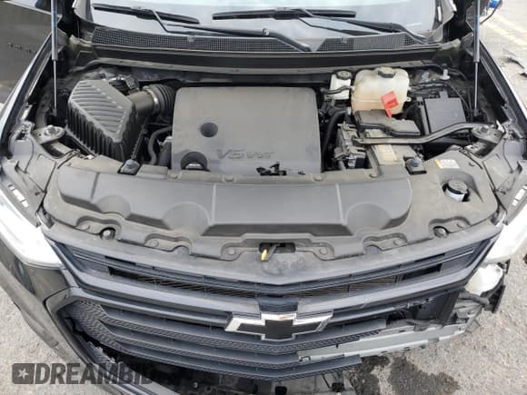 ✅ 2021 Chevrolet Traverse LS • VIN: 1GNERFKW4MJ116793 • Lot: 69139824. Wystawiony na Copart z przebiegiem 22 483 mil. Bezpłatny archiwum sprzedaży aukcyjnych z USA i szczegółowy raport historii pojazdu na DreamBid. Zdjęcie 14.
