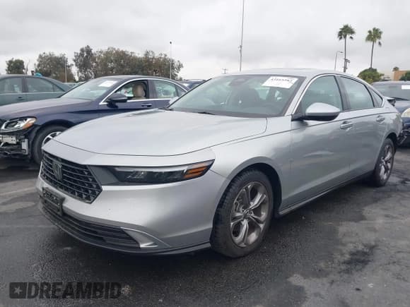 ✅ 2024 Honda Accord EX • VIN: 1HGCY1F35RA007094 • Lot: 43165582. Listed on IAAI with 32,467 mi. Free auction sales archive from the USA and detailed vehicle history report at DreamBid. Image 18.