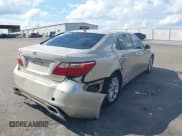 ✅ 2010 Lexus LS 460 L • VIN: JTHGL5EF8A5040359 • Лот: 40374334. Опубликован ранее на IAAI с пробегом 258 555 миль. Бесплатный доступ к архиву аукционных продаж из США и подробный отчёт об истории автомобиля на DreamBid. Изображение 4.