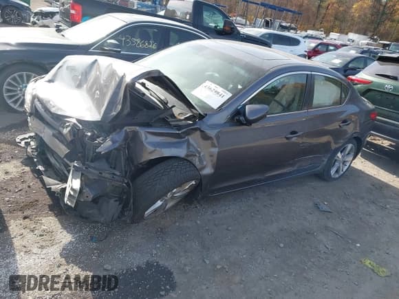 ✅ 2015 Acura ILX • VIN: 19VDE1F31FE005212 • Lot: 43629841. Listed on IAAI with Not provided. Free auction sales archive from the USA and detailed vehicle history report at DreamBid. Image 20.